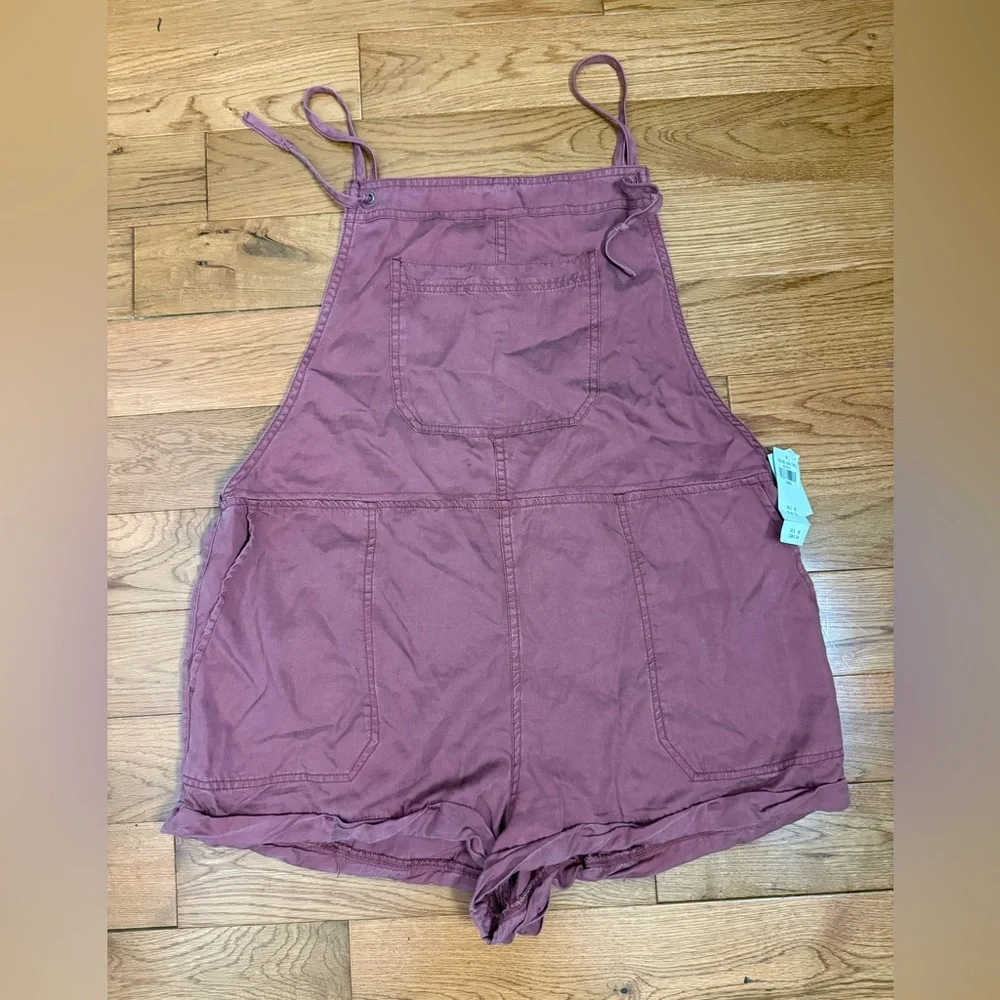Abercrombie & Fitch NWT Romper - Picture 1 of 4